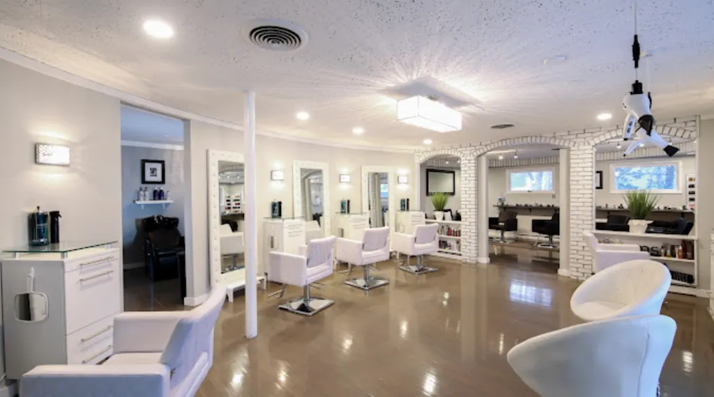 Sincere Salon and Lounge — Beauty salon in Latham